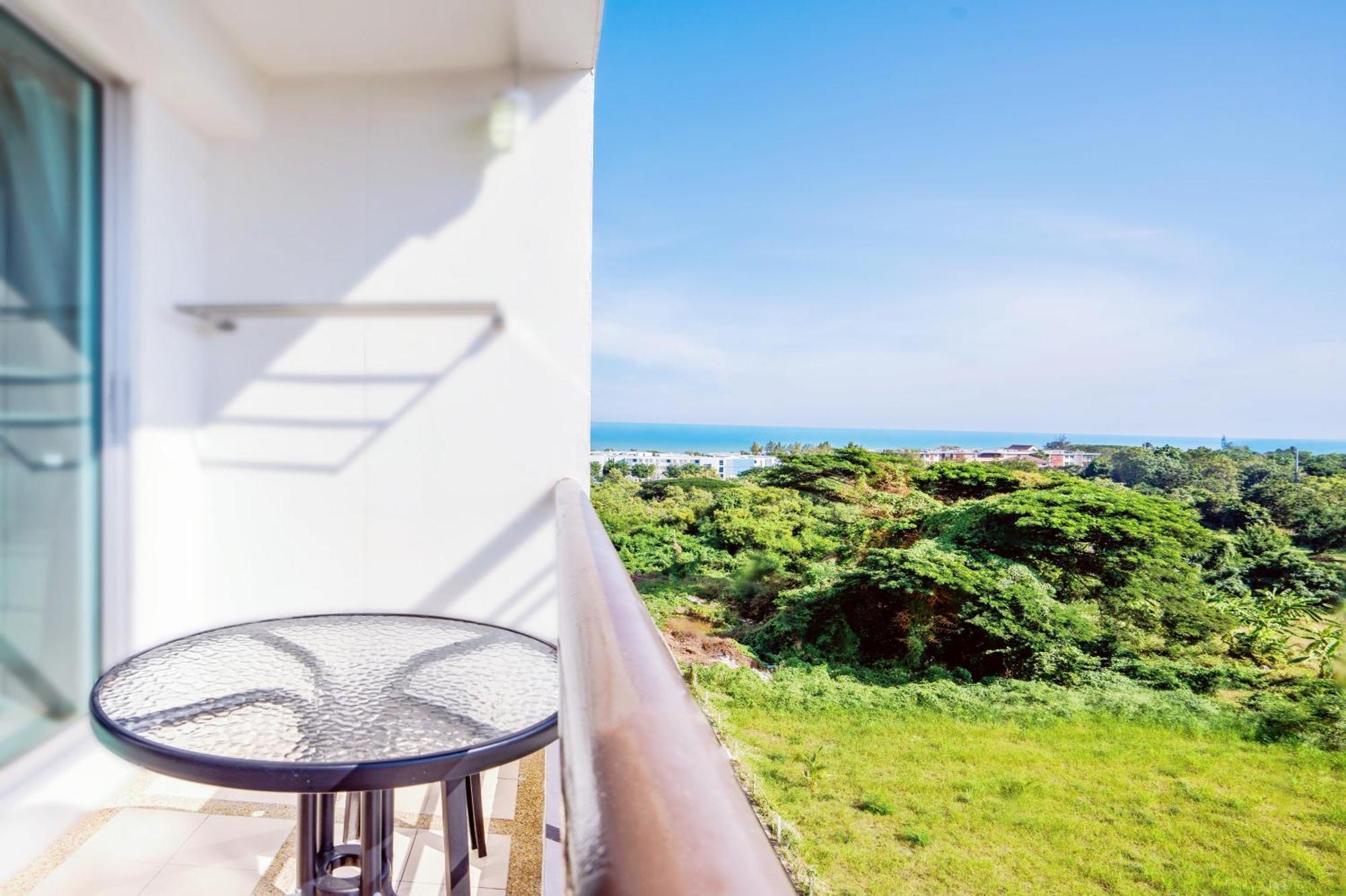Hua Hin First - Happy Rent Apartment Exterior foto
